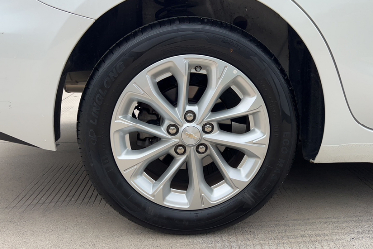 雪佛兰 科鲁泽 2024款 1.5L 双离合悦享版车身外观6007