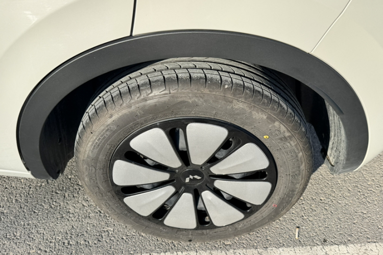 五菱汽车 五菱缤果 2024款 333km 悦享款车身外观6003