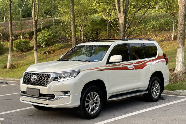 丰田 普拉多 2019款 3.5L 自动TX-L尊享版后挂备胎车身外观6007