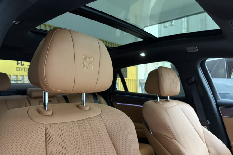 比亚迪 汉L 2025款 DM-p 四驱激光雷达旗舰型局部细节22