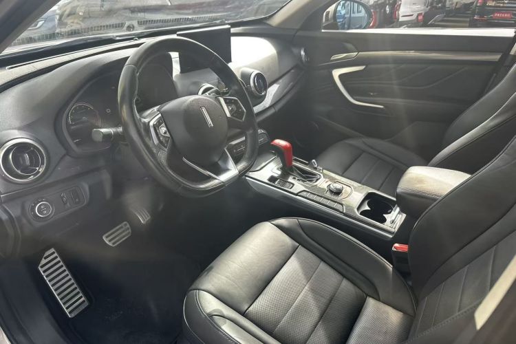 魏牌 VV7 2017款 2.0T 旗舰型中控内饰7002