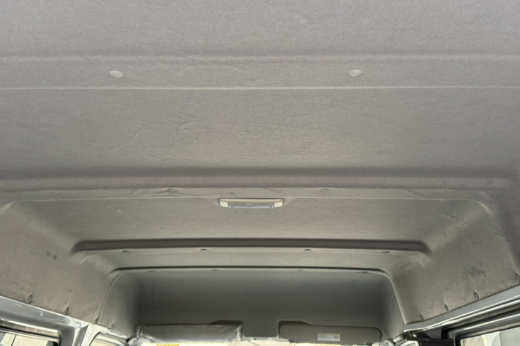 江铃 特顺 2019款 2.8T商运型短轴中顶6座国VI JX493局部细节22