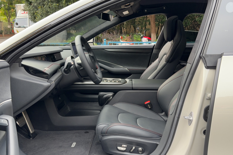 小米汽车 小米SU7 2024款 四驱超长续航高阶智驾Max版中控内饰7003