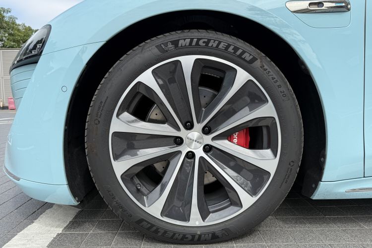 鸿蒙智行 智界S7 2025款 785km Ultra车身外观6008