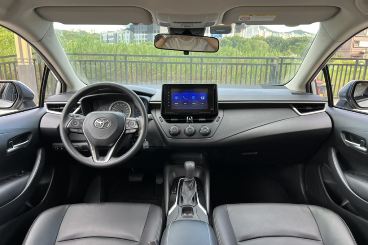 丰田 卡罗拉 2021款 TNGA 1.5L CVT先锋版中控内饰7004