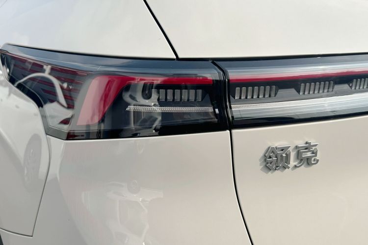 领克06 2025款 Renew 1.5T Halo车身外观6007