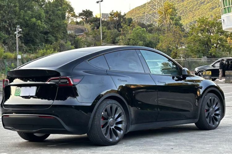 特斯拉 Model Y 2023款 高性能全轮驱动版车身外观6004