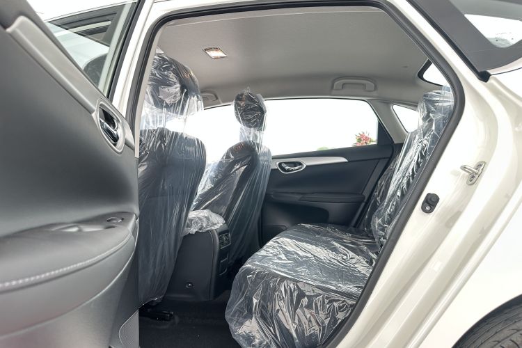 日产 轩逸 2024款 经典 1.6XE CVT舒适版中控内饰7003