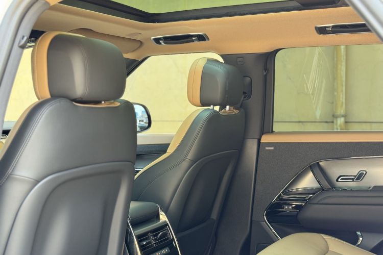 路虎 揽胜运动版 2024款 400PS Dynamic SE局部细节22