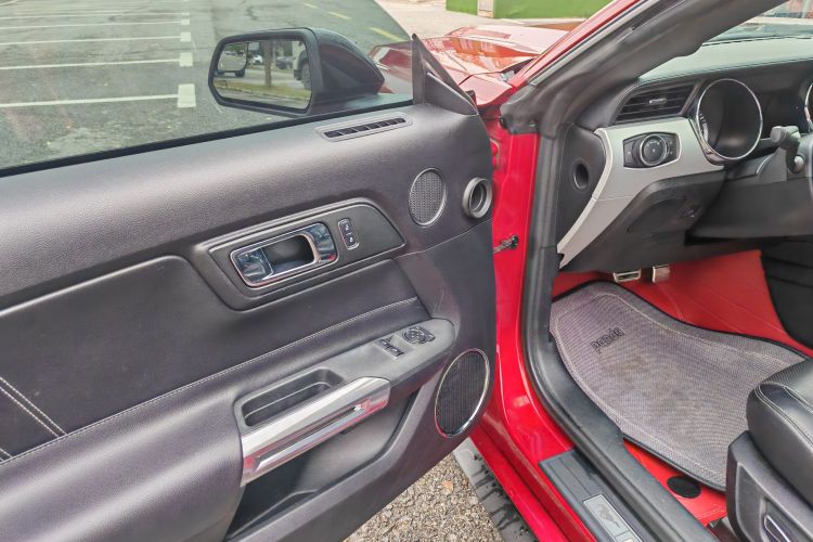 福特Mustang（平行进口）中控内饰7002