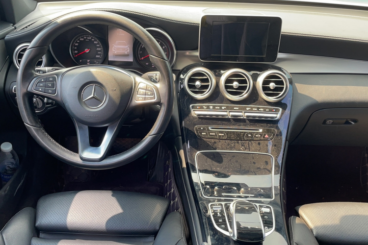 奔驰GLC 2018款 改款 GLC 200 4MATIC中控内饰7005