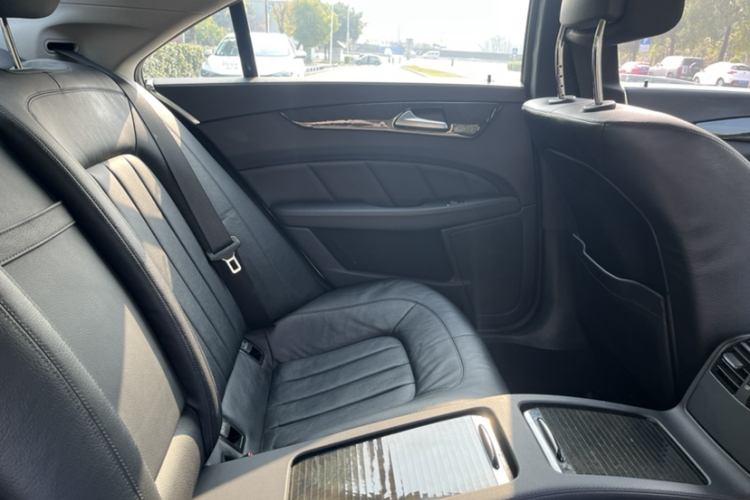 奔驰CLS 2012款 CLS 300 CGI中控内饰7004