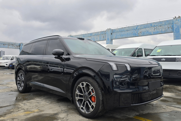 领克900 2025款 2.0T Ultra车身外观6001