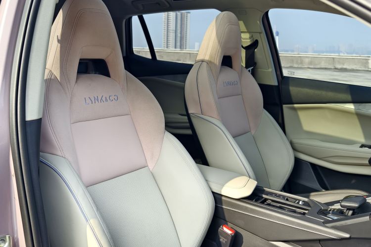 领克06 2023款 Remix 1.5T Shero中控内饰7002