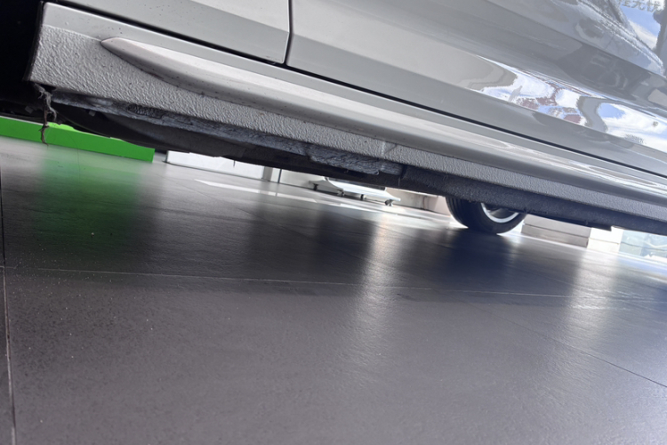 奥迪A4L 2019款 35 TFSI 进取型 国V局部细节9001