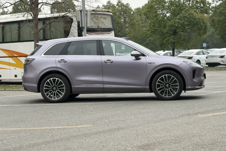 鸿蒙智行 尚界H5 2025款 纯电 Max 长续航车身外观6004