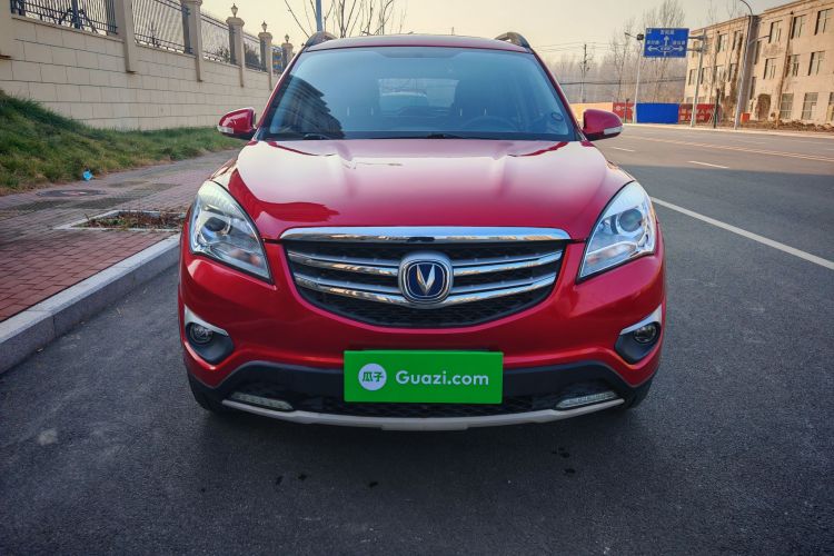 长安CS35 2016款 1.6L 自动豪华型 国IV车身外观6001