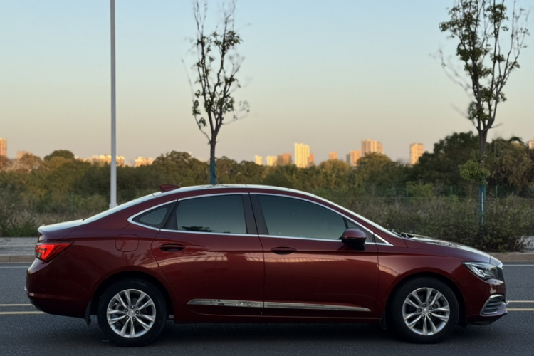 别克 威朗 2019款 三厢 20T 双离合领先型车身外观6002