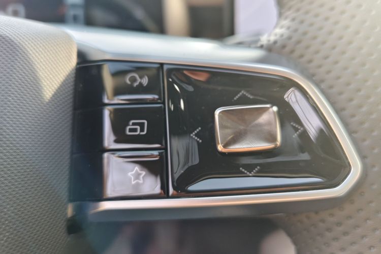 名爵 MG ES5 2025款 525max 后驱智驾版局部细节9010