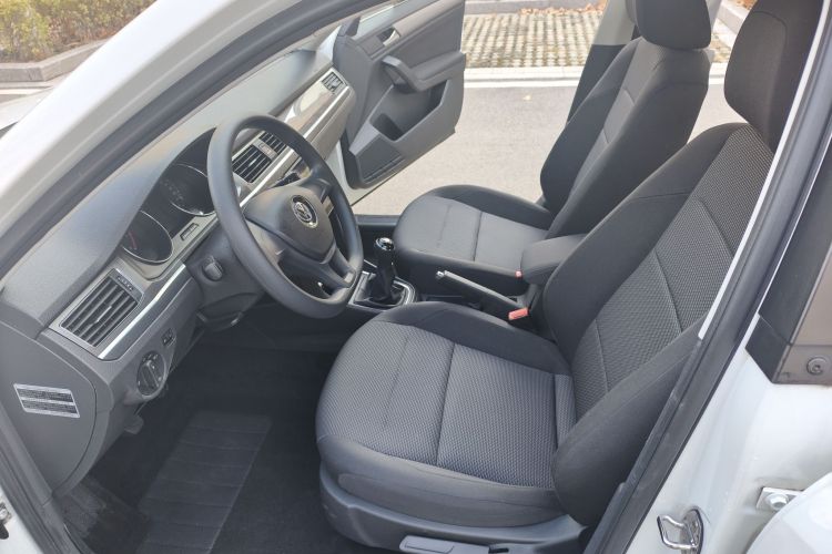 大众 宝来 2016款 1.6L 手动时尚型车身外观6009