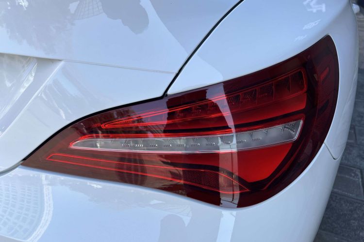 奔驰CLA 2019款 CLA 200 时尚型车身外观6009