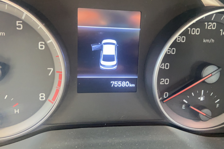 现代 领动 2019款 1.5L CVT智炫·精英型中控内饰15