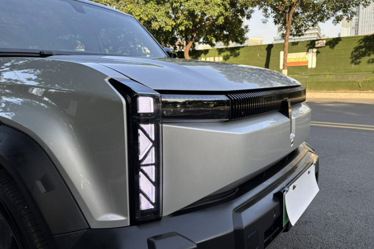 奇瑞iCAR 03 2024款 401km 两驱标准进阶版车身外观6013