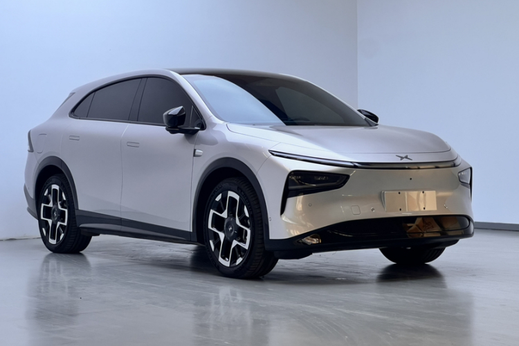 小鹏G7 2025款 702 超长续航 Max车身外观6007