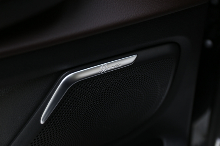 奔驰V级 2022款 V 260 L 长轴距豪华版局部细节16