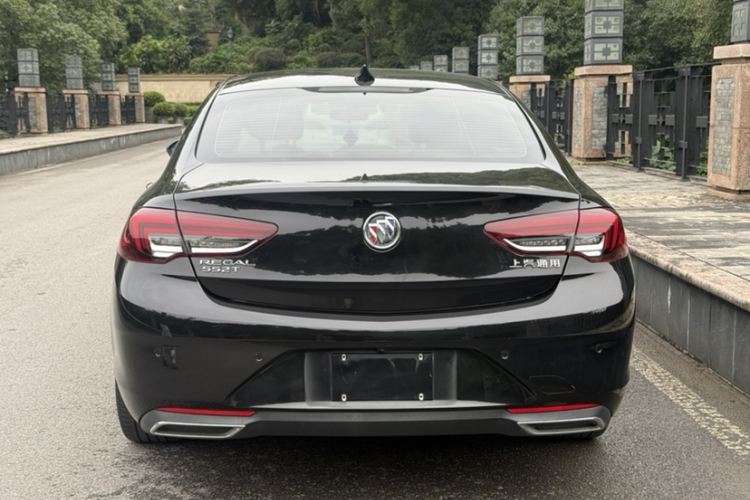 别克 君威 2020款 552T 豪华型车身外观6004