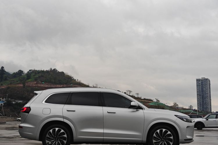 鸿蒙智行 问界M7 2024款 1.5T 后驱Plus版 5座车身外观6002