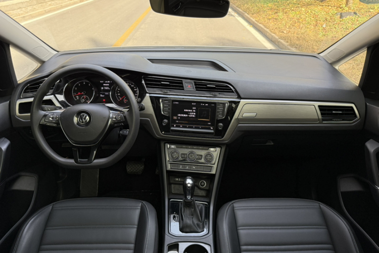 大众 2018款 途安L 280TSI DSG舒适版 7座 国V局部细节18