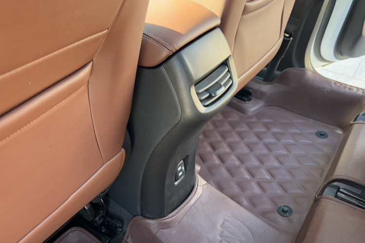 别克GL6 2019款 18T 6座互联豪华型 国V局部细节9004