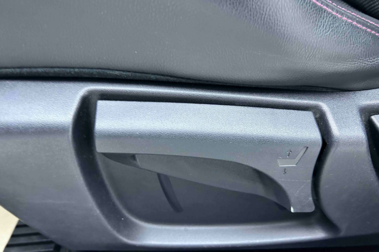 日产 逍客 2017款 2.0L CVT豪华版 国V中控内饰7012