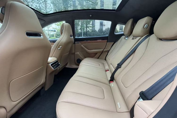 鸿蒙智行 智界R7 2024款 纯电 736km UItra中控内饰7007