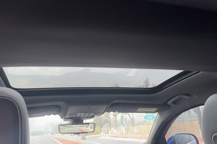 捷豹XEL 2020款 2.0T 200PS R-DYNAMIC S进取运动版局部细节22