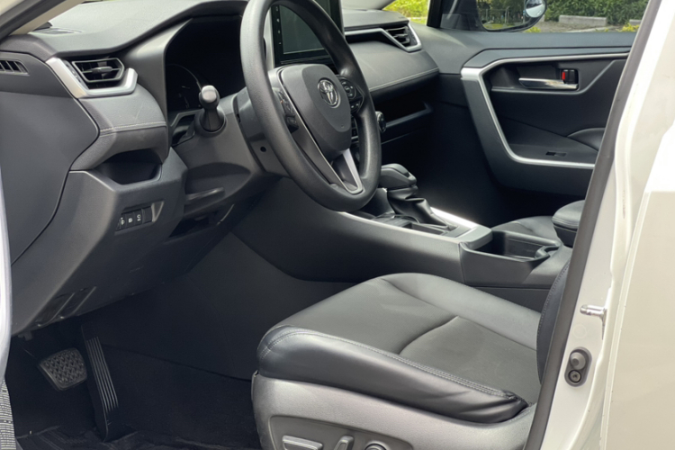 丰田 RAV4荣放 2020款 2.0L CVT两驱风尚版局部细节19