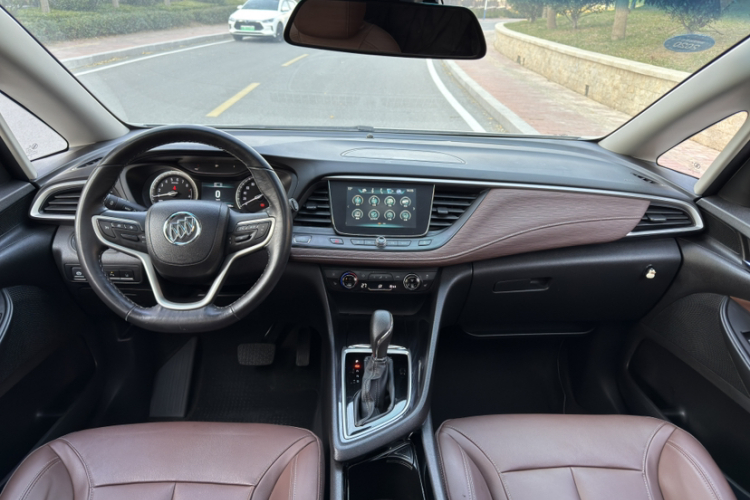 别克GL6 2018款 18T 6座尊贵型中控内饰7004