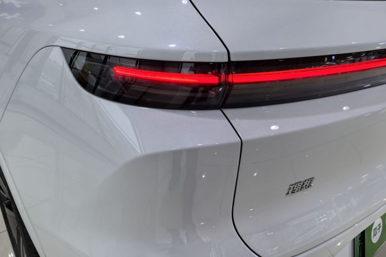 理想汽车 理想L6 2024款 Pro车身外观6008