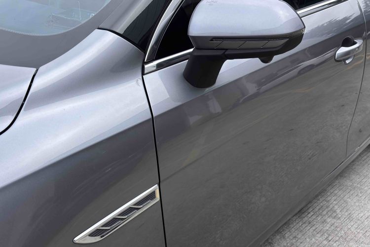 比亚迪 秦PLUS 2021款 DM-i 55KM 旗舰型中控内饰7013