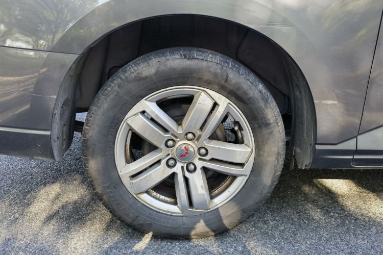 五菱汽车 五菱征程 2021款 1.5T 手动豪华型车身外观6010