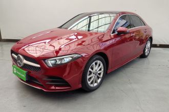 奔驰A级 2020款 改款 A 200 L 运动轿车时尚型