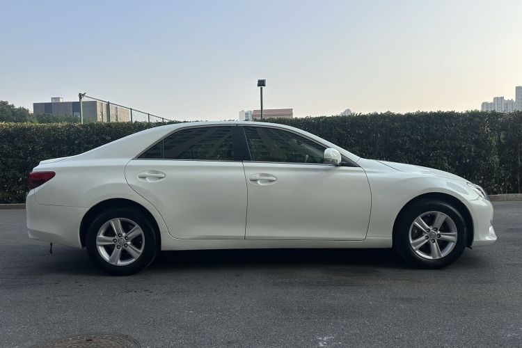 丰田 锐志 2013款 2.5S 菁锐版车身外观6006