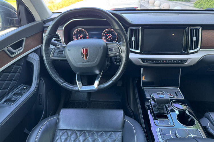 红旗HS7 2019款 3.0T 自动四驱智联旗领版中控内饰7002