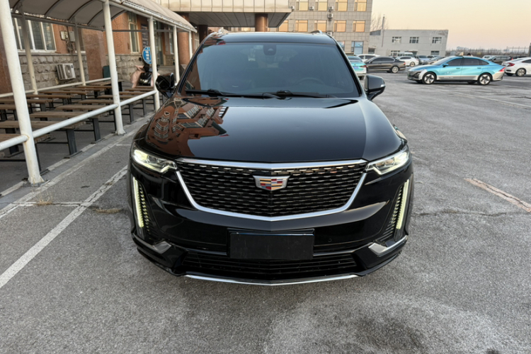 凯迪拉克XT6 2022款 2.0T 七座四驱豪华型车身外观6008