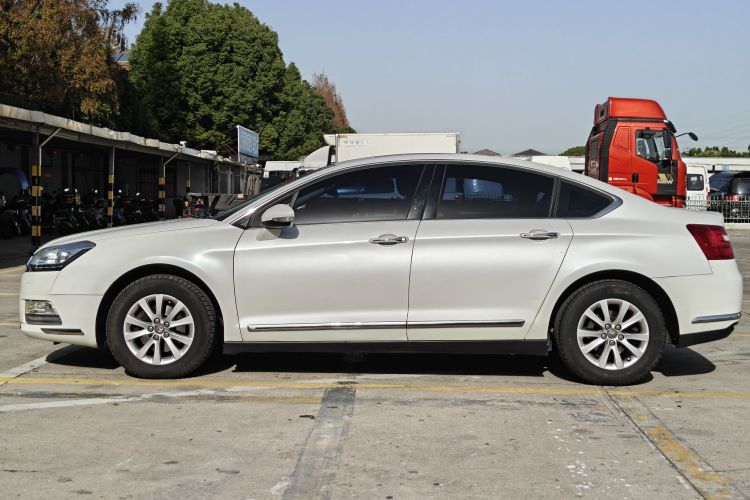 雪铁龙C5 2014款 2.0L 自动尊享型车身外观6009