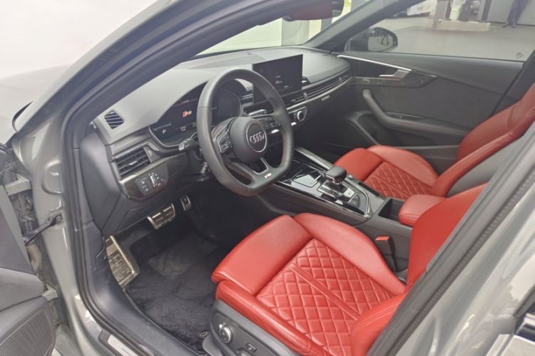 奥迪S4 2023款 S4 Avant 3.0TFSI中控内饰7002