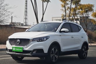 名爵ZS 2020款 全球百万畅销款 1.5L 手动65寸巨幕天窗版