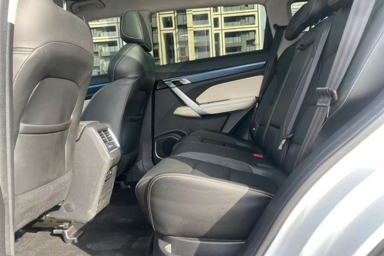 吉利汽车 2022款 博越X 1.8TD DCT智尚型中控内饰7006