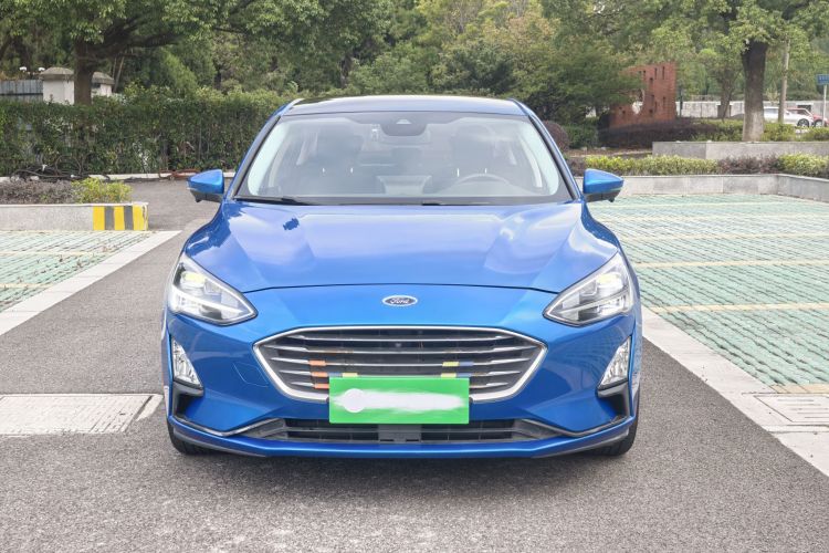 福特 福克斯 2020款 三厢 EcoBoost 180 自动锋耀型车身外观6001